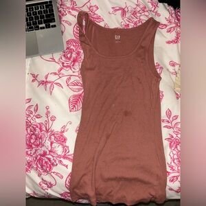 GAP Women's Tan Ribbed Tank Top
